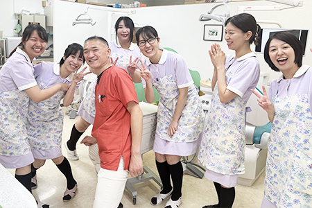 スタッフから見た弦間先生ってどんな先生?